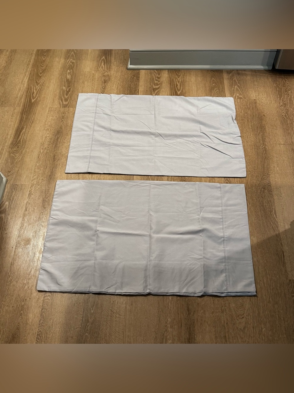 Light Gray Pillowcase Pair – Soft Home Bedding Set